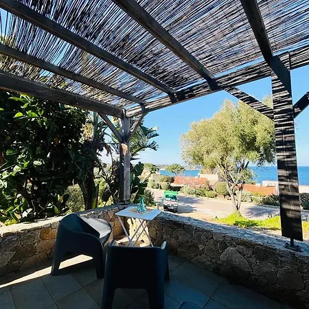 Libeccio 41 アパート